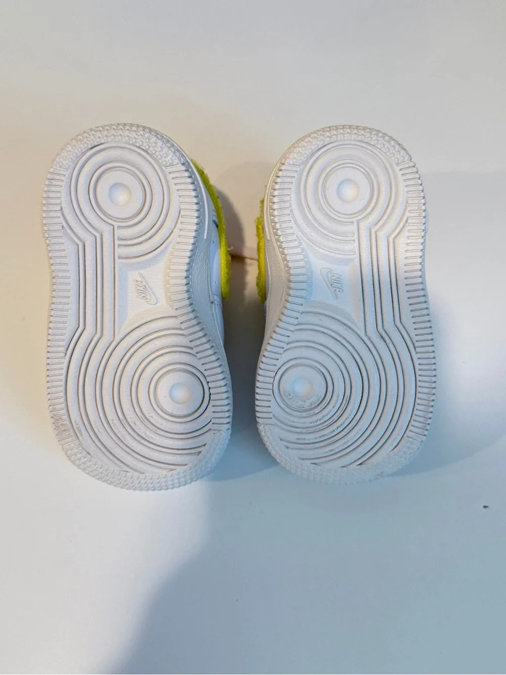 Nike Air Force 1 LV8